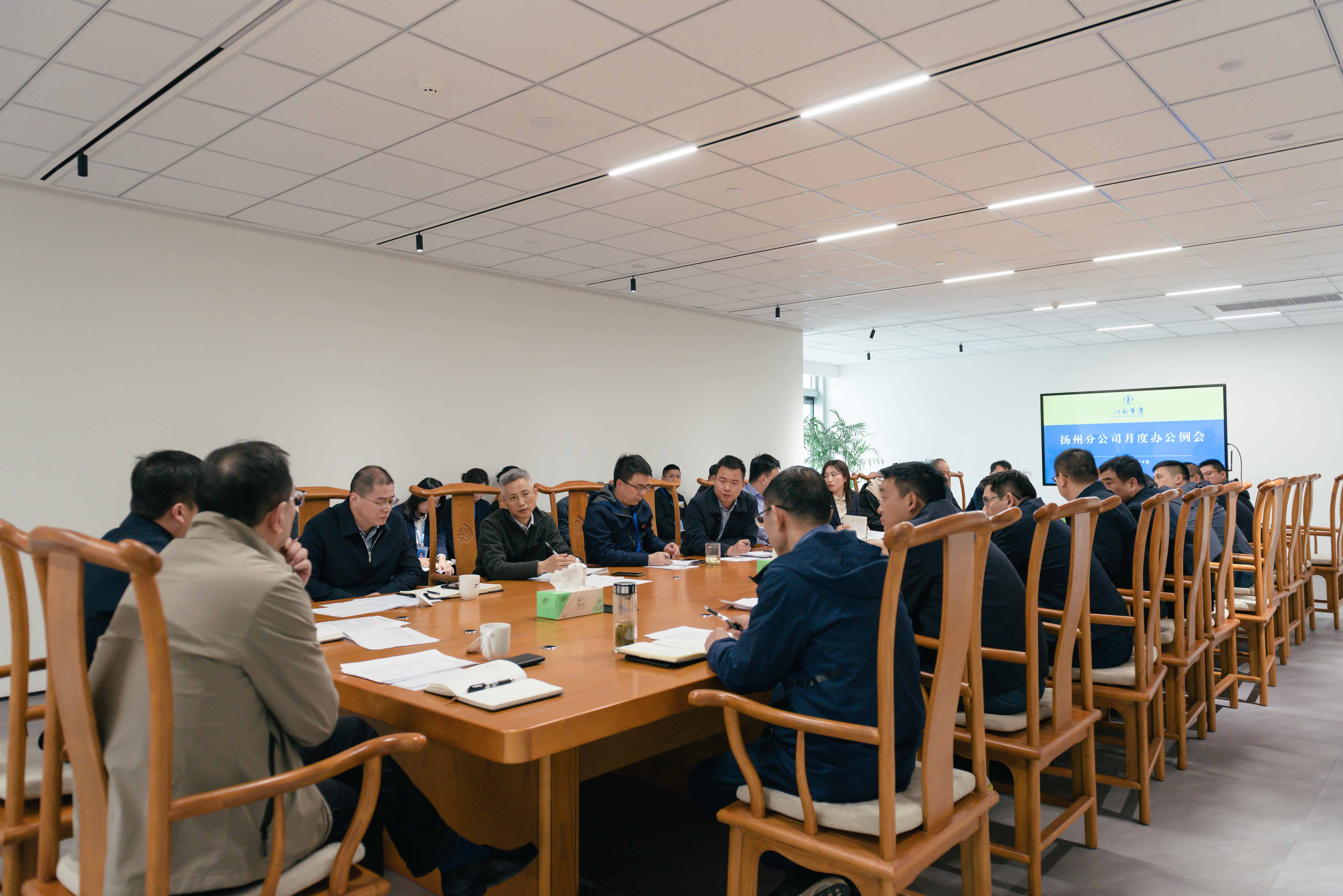 1712916910665364.jpg 4429c9458797ed804327e10a844469a.jpg